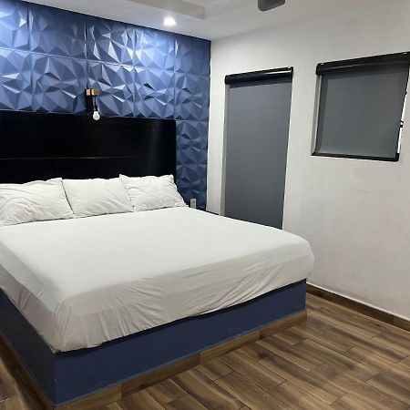 Hotel Don Bosco Zapopan Bagian luar foto