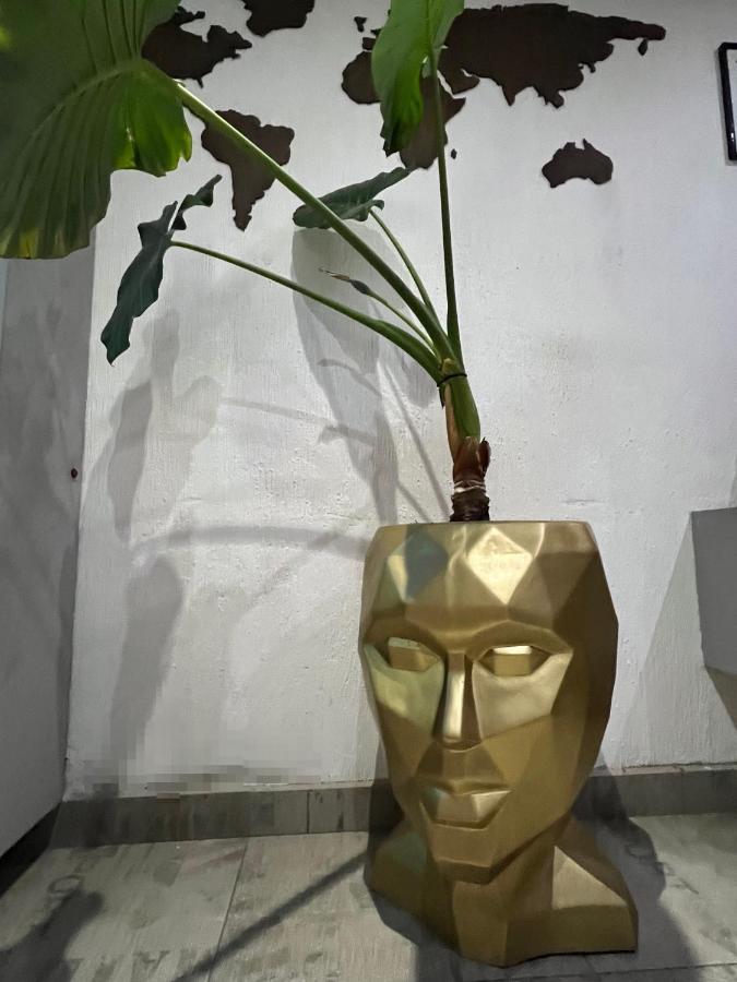 Hotel Don Bosco Zapopan Bagian luar foto